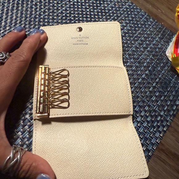 LV demier Azur key holder - Picture 4 of 11